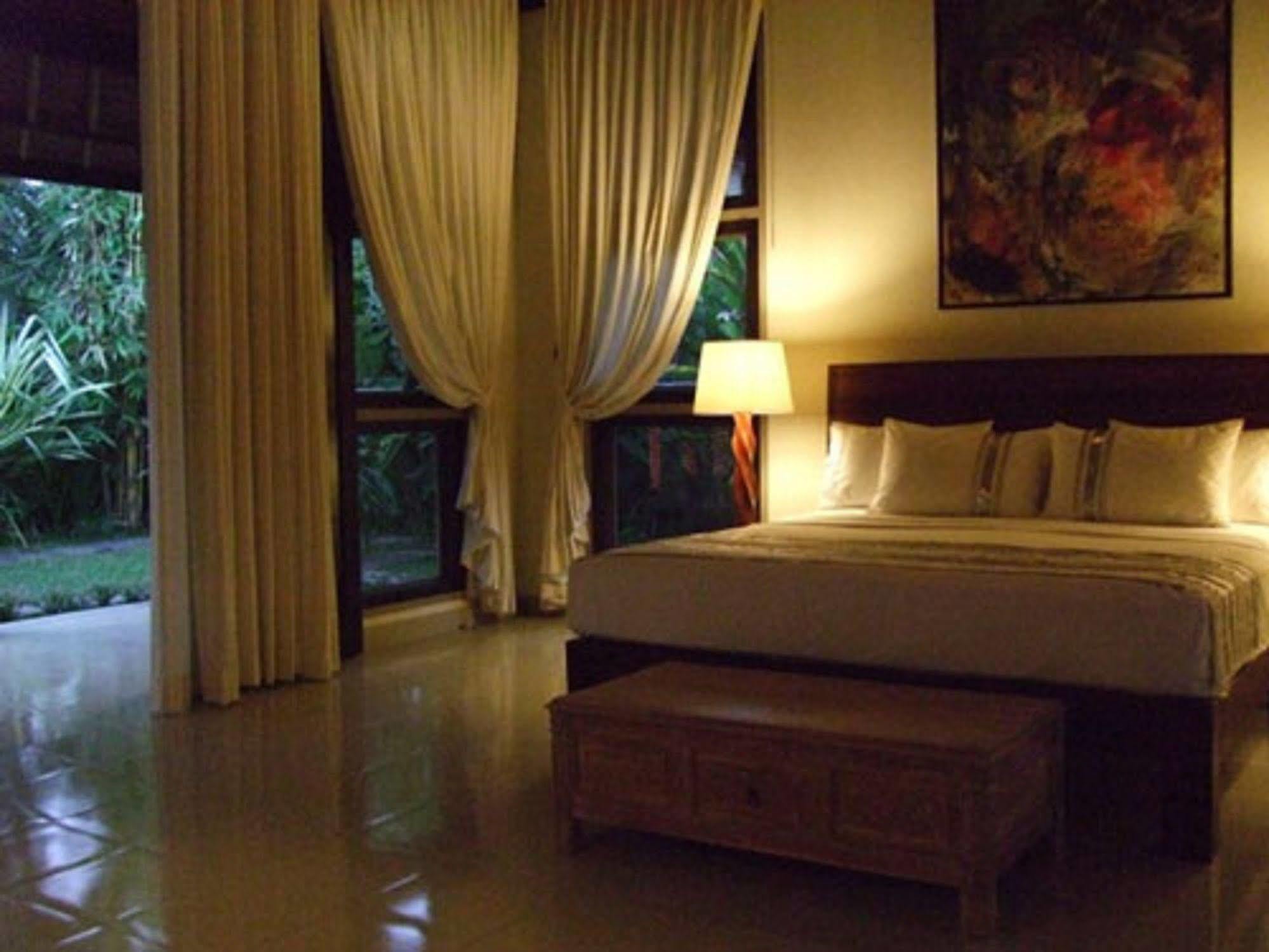 Hotel Puri Lotus Ubud Exteriér fotografie