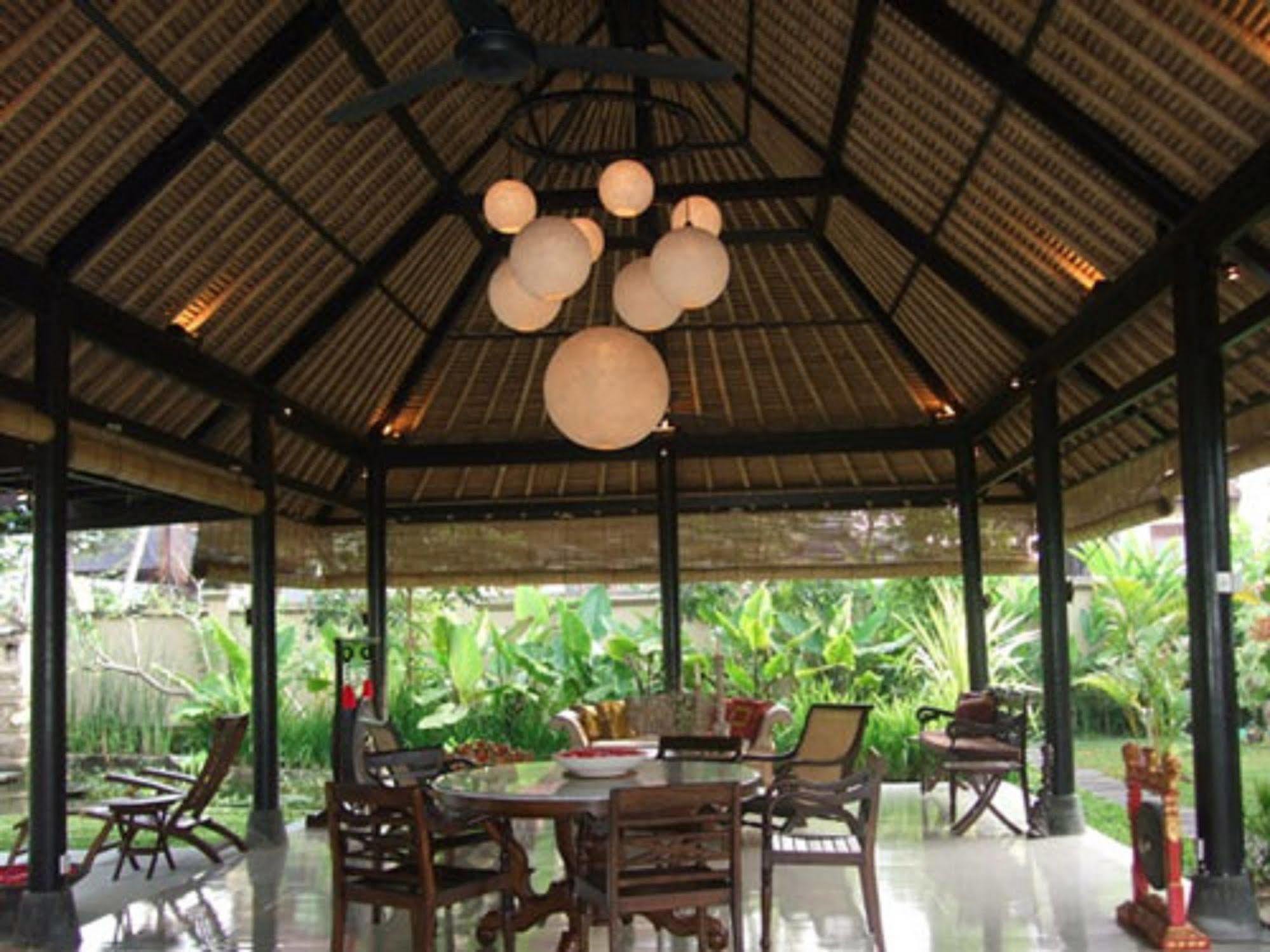 Hotel Puri Lotus Ubud Exteriér fotografie