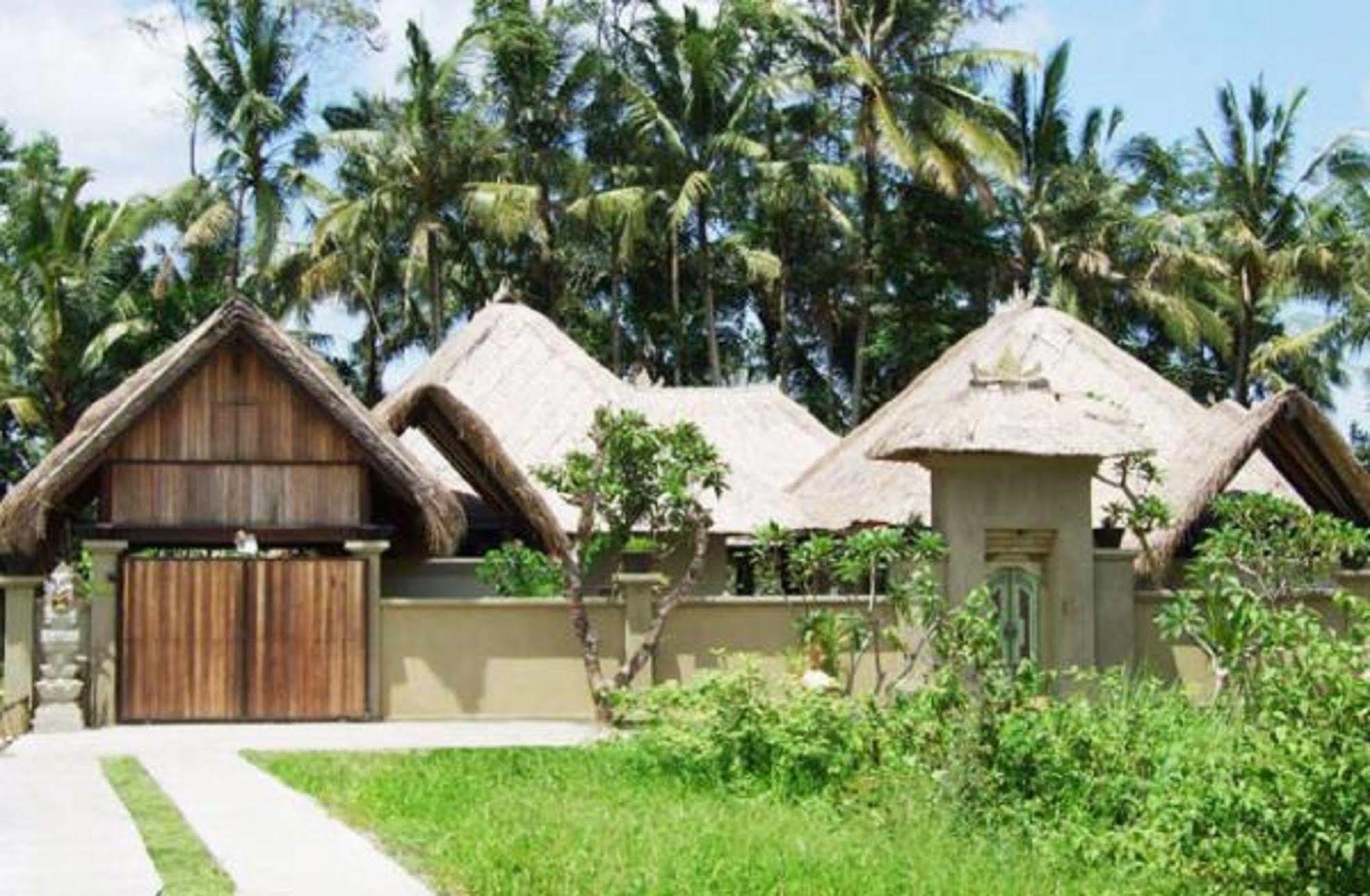 Hotel Puri Lotus Ubud Exteriér fotografie
